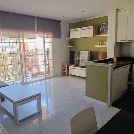 Precioso Duplex Con Terraza A 5 Minutos Playa Y 20 Minutos De Barcelona *